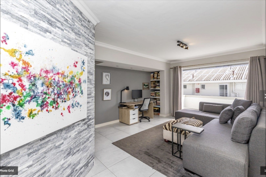 To Let 1 Bedroom Property for Rent in Sea Point Western Cape